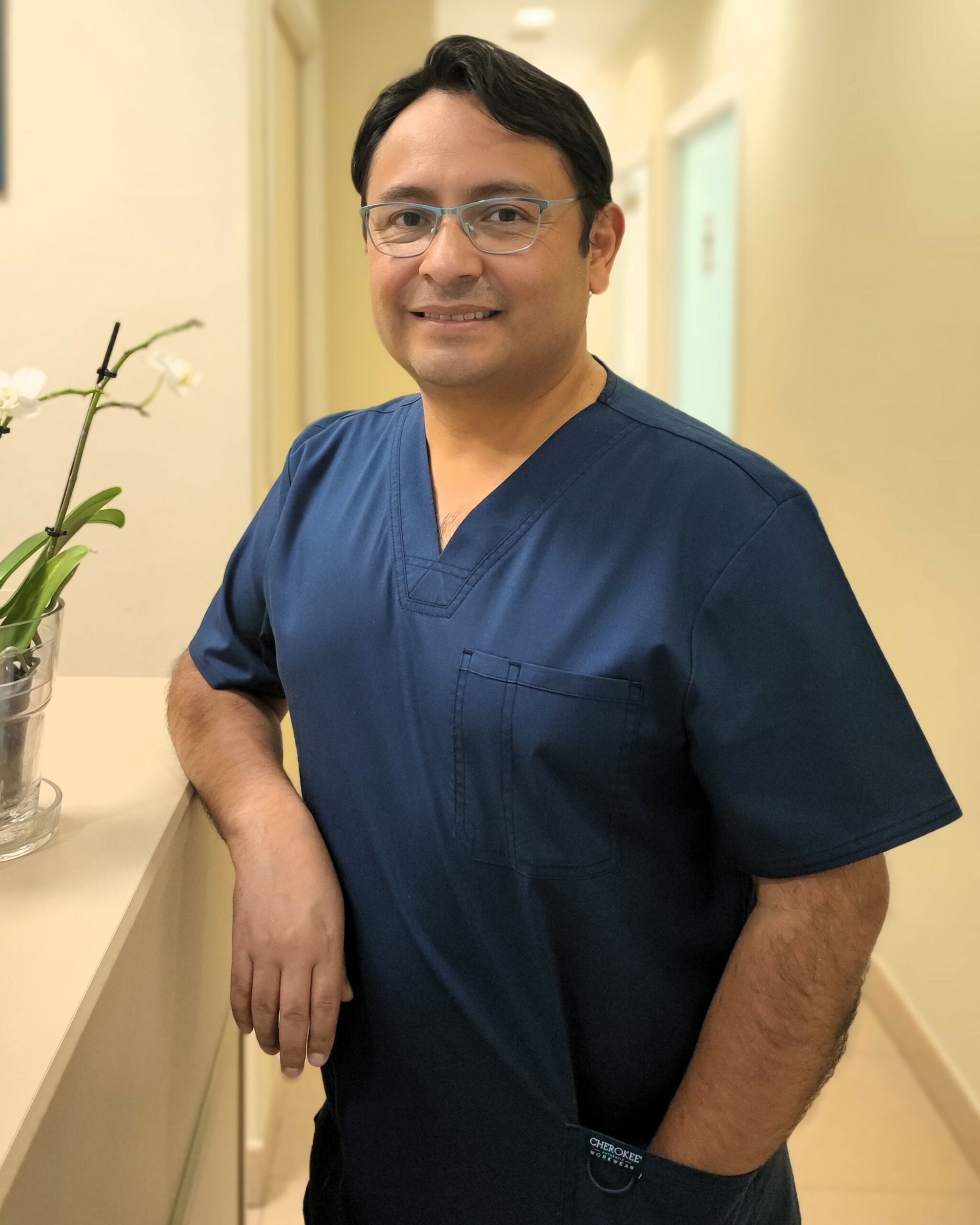 Dr. Miguel Maza